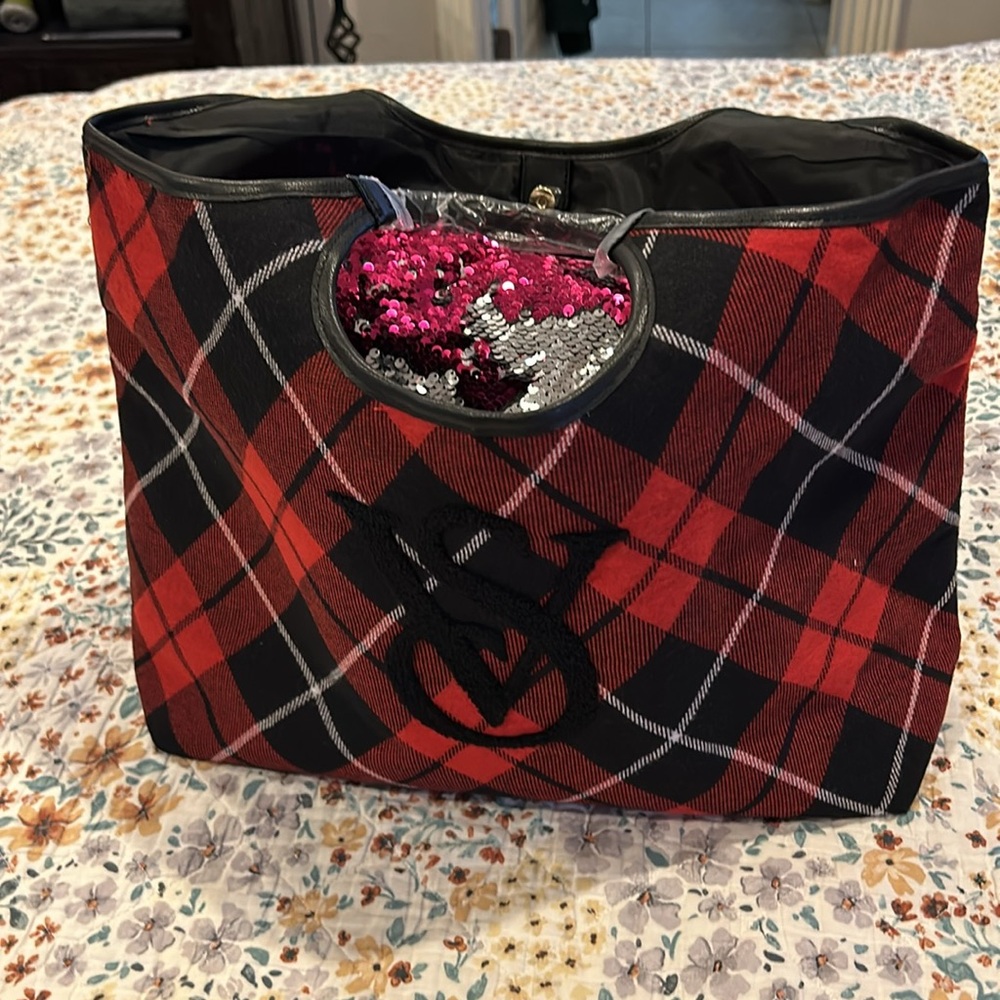 NWT Victoria’s Secret flannel tote.